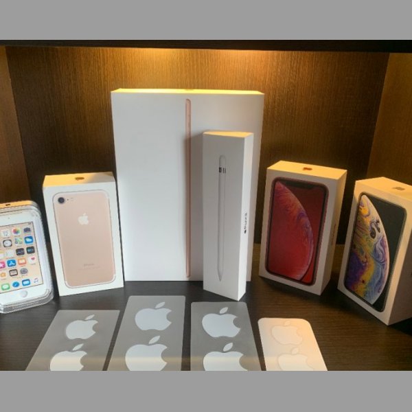 Krabičky a nálepky Apple iPhone, iPad, iPod a Apple Pencil
