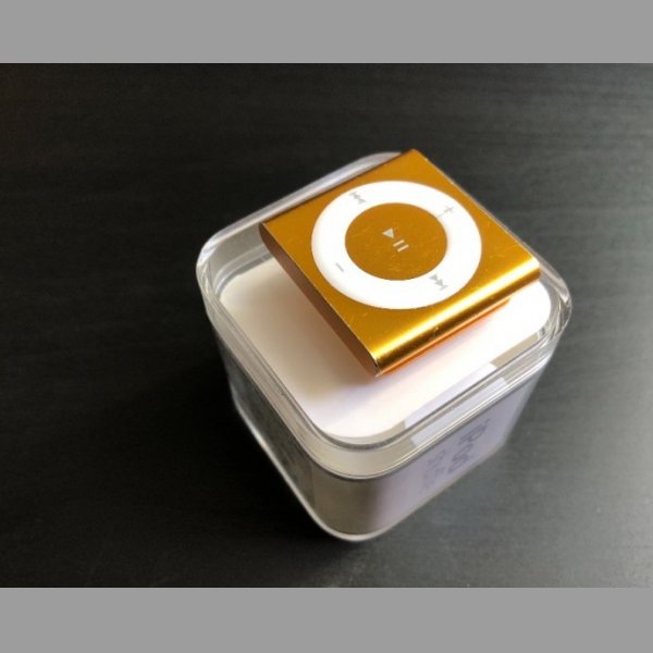Apple iPod Shuffle 2GB Orange