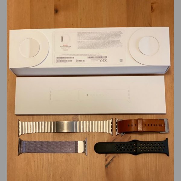 Apple Watch Series 4 steel LTE 44 mm - REZERVOVÁNO